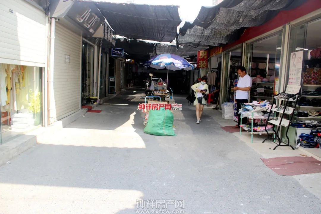 300米老街据说是钟祥最自由的一条街