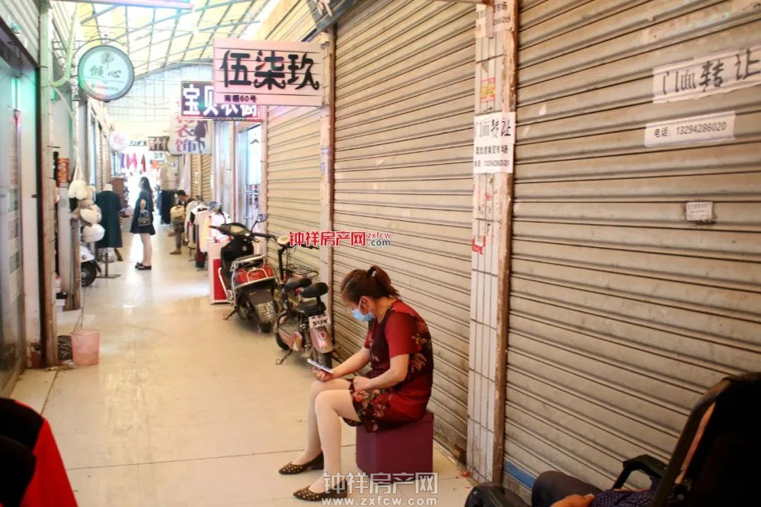 300米老街据说是钟祥最自由的一条街